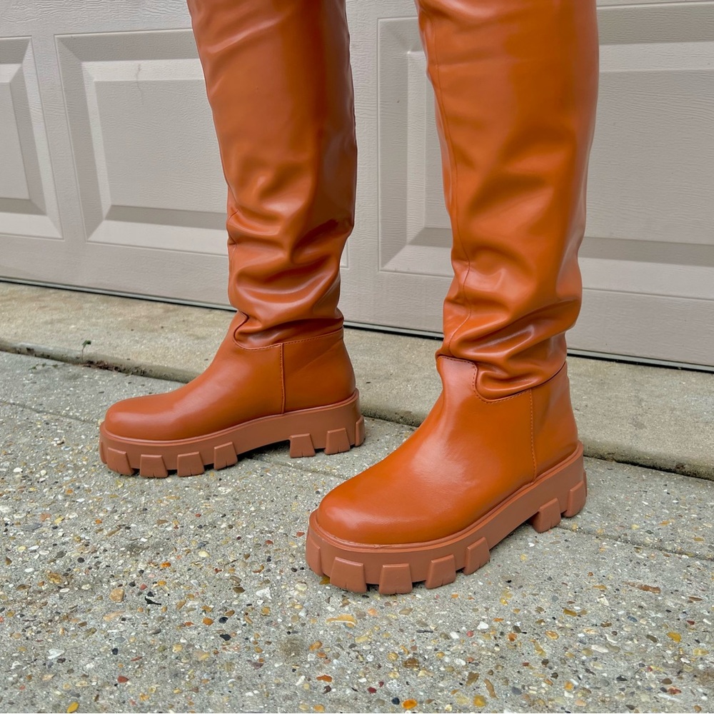 Camel boot